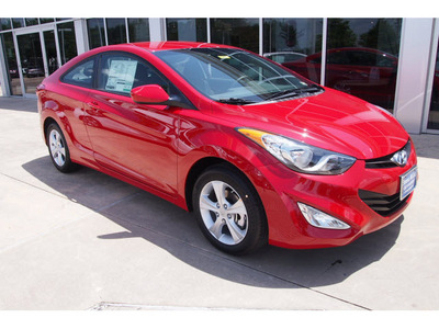 hyundai elantra coupe 2013 red sedan gs gasoline 4 cylinders front wheel drive 6 speed manual 77074