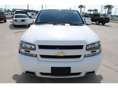 chevrolet trailblazer 2008 white suv ss gasoline 8 cylinders 2 wheel drive automatic with overdrive 77539
