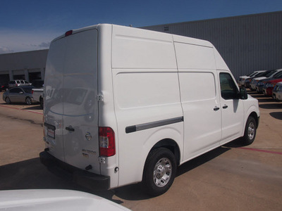 nissan nv 2012 white van 2500 hd s gasoline 6 cylinders rear wheel drive automatic 76116