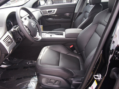 jaguar xf 2012 black sedan gasoline 8 cylinders rear wheel drive automatic 77090