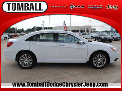 chrysler 200 2012 bright white sedan limited flex fuel v6 front wheel drive automatic 77375