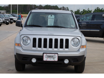 jeep patriot 2012 bright silver metal suv sport gasoline 4 cylinders front wheel drive automatic 77375