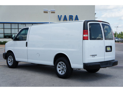chevrolet express cargo 2010 white van 1500 gasoline 6 cylinders rear wheel drive 4 speed automatic 78224