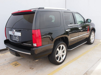 cadillac escalade 2009 black suv flex fuel 8 cylinders rear wheel drive 6 speed automatic 77090