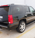 cadillac escalade 2009 black suv flex fuel 8 cylinders rear wheel drive 6 speed automatic 77090