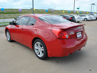 nissan altima 2012 red coupe 2 5 s gasoline 4 cylinders front wheel drive automatic 76116