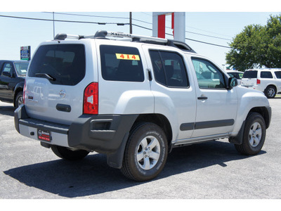 nissan xterra 2011 silver suv x gasoline 6 cylinders 4 wheel drive automatic with overdrive 78840