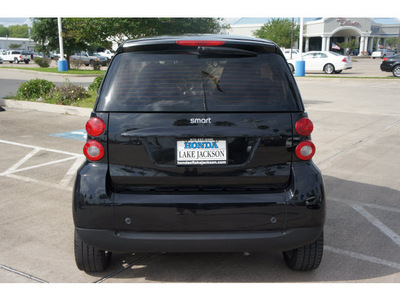 smart fortwo 2008 black coupe pure gasoline 3 cylinders rear wheel drive automatic 77566