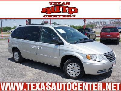 chrysler town and country 2006 white van lx gasoline 6 cylinders front wheel drive automatic 78666