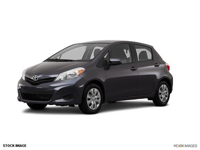 toyota yaris 2012 hatchback gasoline 4 cylinders front wheel drive not specified 90241
