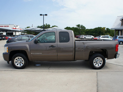 chevrolet silverado 1500 2008 brown pickup truck lt 8 cylinders automatic 76087