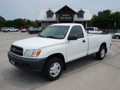 toyota tundra 2002 white pickup truck 6 cylinders 5 speed manual 76087