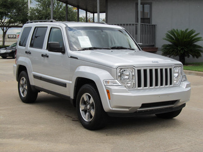jeep liberty 2008 silver suv sport gasoline 6 cylinders 4 wheel drive automatic with overdrive 77074
