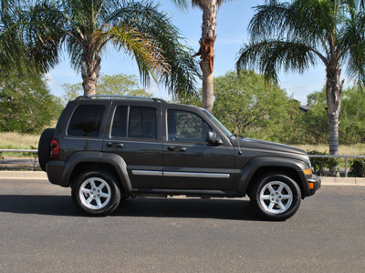 jeep liberty 2005 green suv limited gasoline 6 cylinders rear wheel drive automatic with overdrive 78550