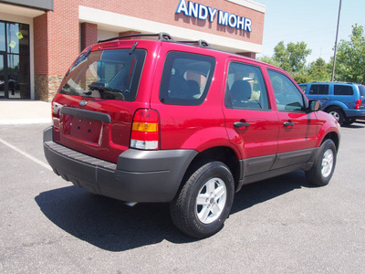 ford escape 2005 dk  red suv xls gasoline 4 cylinders front wheel drive automatic with overdrive 46168