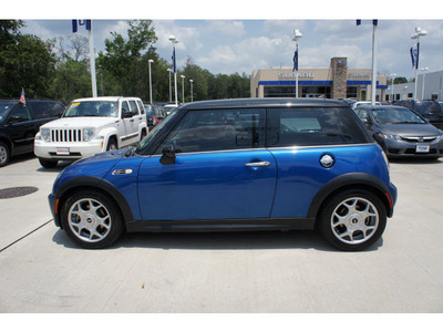 mini cooper 2006 blue hatchback s gasoline 4 cylinders front wheel drive automatic 77099