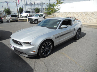 ford mustang 2012 silver coupe gt gasoline 8 cylinders rear wheel drive automatic 79925
