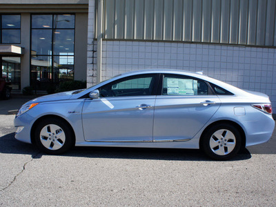 hyundai sonata hybrid 2012 blue sedan hybrid 4 cylinders front wheel drive 6 speed automatic 47130