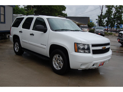 chevrolet tahoe 2007 white suv ls gasoline 8 cylinders rear wheel drive automatic with overdrive 77706