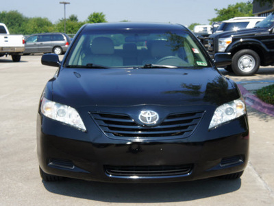 toyota camry 2007 black sedan le gasoline 4 cylinders front wheel drive automatic 75070