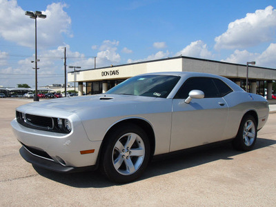 dodge challenger 2012 silver coupe sxt flex fuel 6 cylinders rear wheel drive automatic 76011