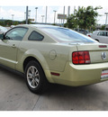 ford mustang 2005 dk  green coupe v6 gasoline 6 cylinders rear wheel drive automatic 78233