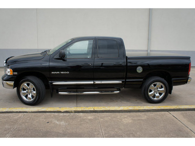 dodge ram pickup 1500 2004 black laramie gasoline 8 cylinders 4 wheel drive automatic 78757