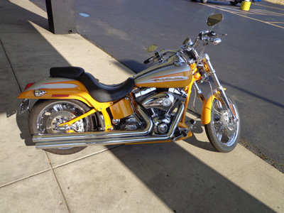 harley davidson fxstdse2 2004 yellow scr egl soft deu 2 cylinders 5 speed 45342