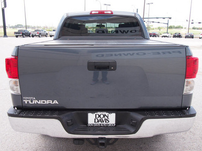 toyota tundra 2010 gray gasoline 8 cylinders 2 wheel drive automatic 76011