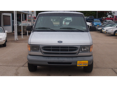 ford econoline cargo 2001 silver van gasoline 6 cylinders rear wheel drive automatic with overdrive 77340