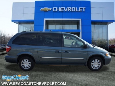 chrysler town and country 2006 green van touring dvd gasoline 6 cylinders front wheel drive automatic 07712
