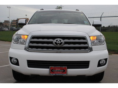 toyota sequoia 2008 white suv limited gasoline 8 cylinders 2 wheel drive automatic 77338