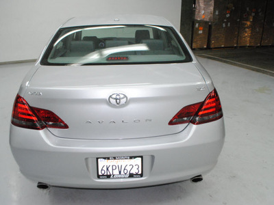 toyota avalon 2010 silver sedan xls gasoline 6 cylinders front wheel drive automatic 91731