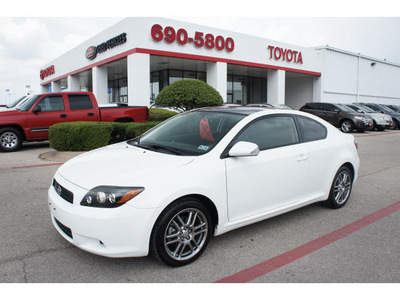 scion tc 2009 white coupe gasoline 4 cylinders front wheel drive automatic 76543