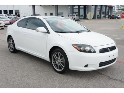 scion tc 2009 white coupe gasoline 4 cylinders front wheel drive automatic 76543