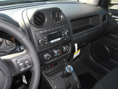 jeep compass 2012 black suv latitude gasoline 4 cylinders 2 wheel drive automatic 76011