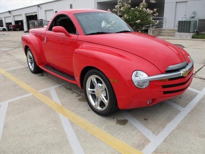 chevrolet ssr 2005 red pickup truck ls gasoline 8 cylinders rear wheel drive manual 77521