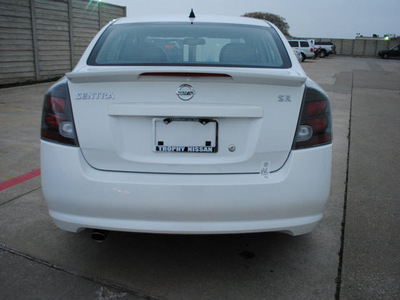 nissan sentra 2012 white sedan 2 0 sr gasoline 4 cylinders front wheel drive automatic 75150