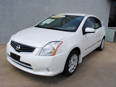 nissan sentra 2012 white sedan 2 0 s gasoline 4 cylinders front wheel drive automatic 75150