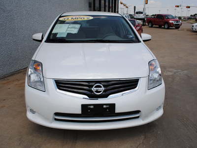 nissan sentra 2012 white sedan 2 0 s gasoline 4 cylinders front wheel drive automatic 75150