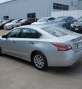nissan altima 2013 silver sedan 2 5 s gasoline 4 cylinders front wheel drive automatic 76116