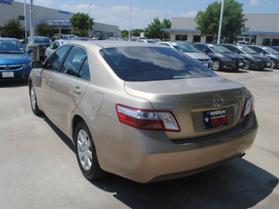 toyota camry hybrid 2008 tan sedan hybrid 4 cylinders front wheel drive automatic 75034