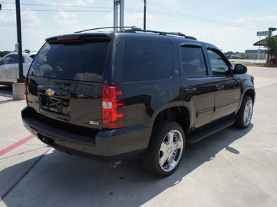 chevrolet tahoe 2010 black suv lt flex fuel 8 cylinders 2 wheel drive automatic 76087