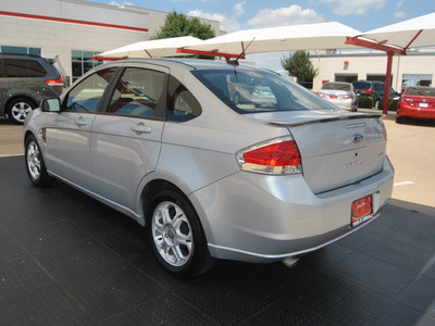 ford focus 2008 silver sedan ses gasoline 4 cylinders front wheel drive automatic 75067