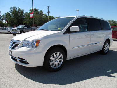 chrysler town and country 2012 white van touring flex fuel 6 cylinders front wheel drive automatic 45840