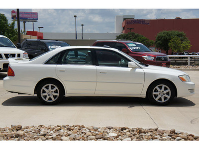 toyota avalon 2002 white sedan xls gasoline 6 cylinders front wheel drive automatic with overdrive 78232