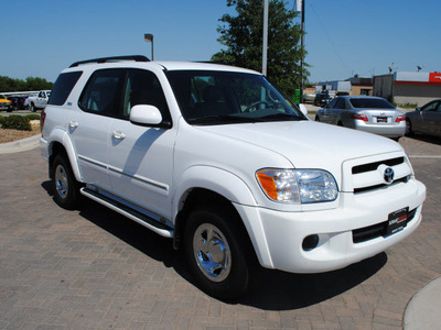toyota sequoia 2007 white suv sr5 gasoline 8 cylinders rear wheel drive automatic with overdrive 76087