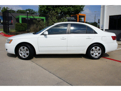 hyundai sonata 2006 white sedan gl gasoline 4 cylinders front wheel drive automatic 78729