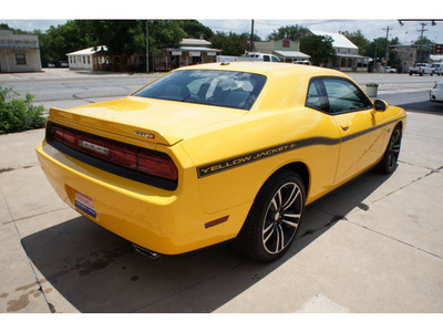 dodge challenger 2012 yellow coupe srt8 yellow jacket gasoline 8 cylinders rear wheel drive automatic 78624