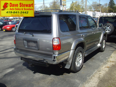 toyota 4runner 2001 silver suv sr5 6 cylinders dohc automatic 43560